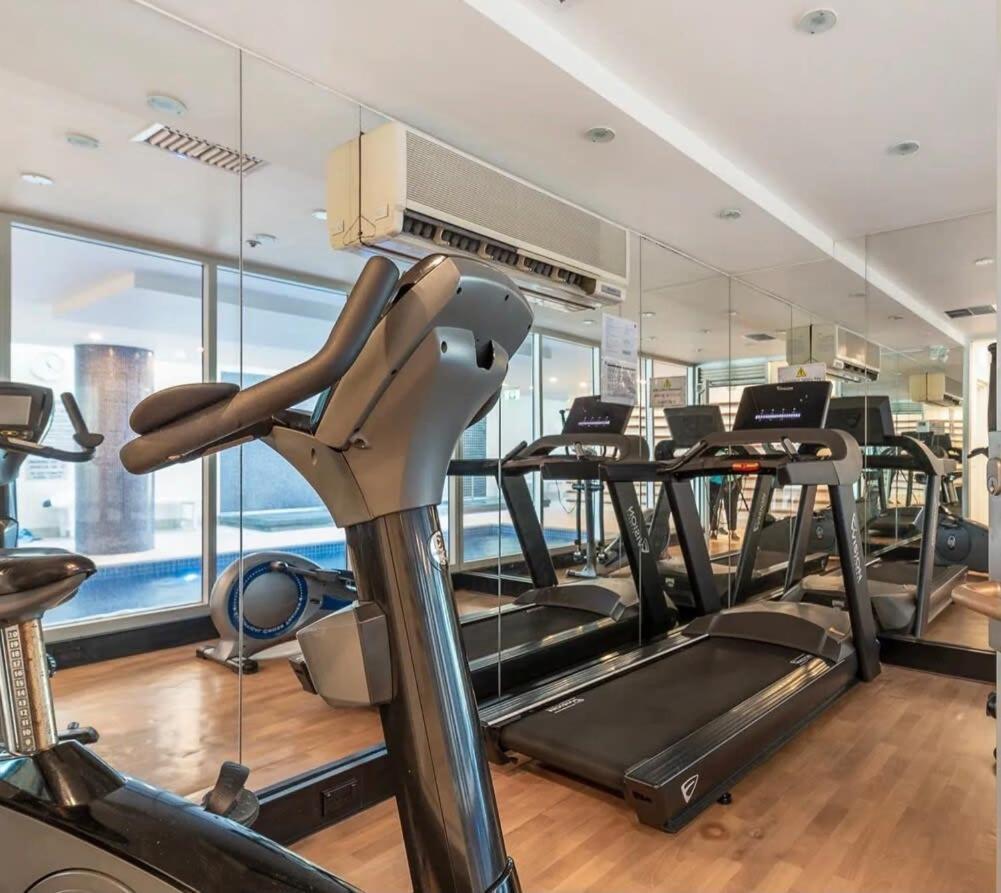 Glenelg Oasis, Pool, Gym, Spa & Sauna, Free Parking, City Views Exteriér fotografie